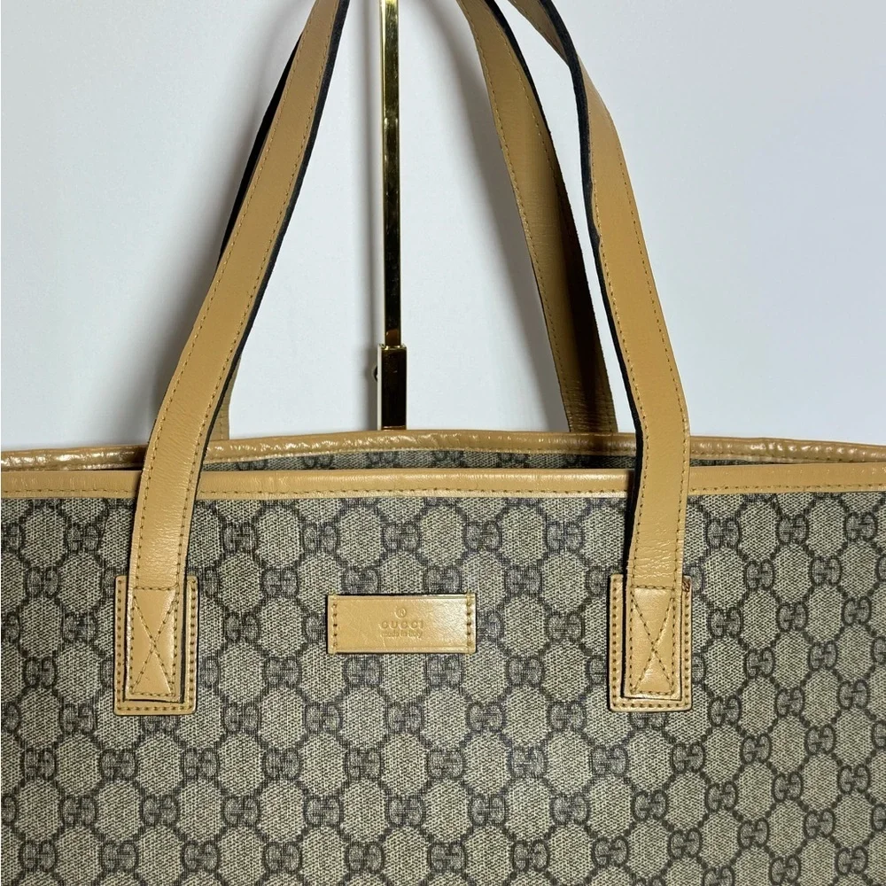 Gucci Tan and Brown Signature Tote - Picture 7 of 14